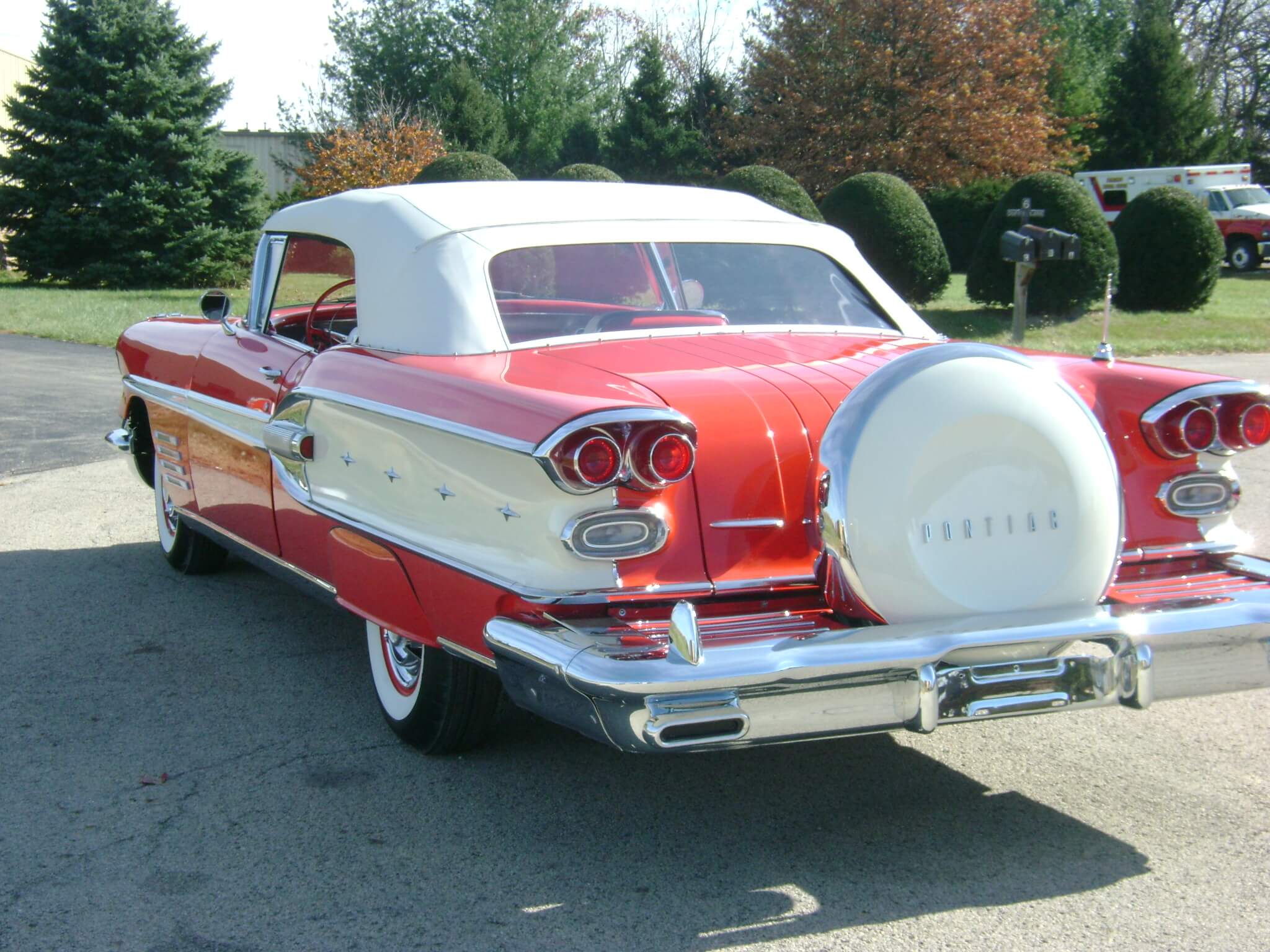 1958 Pontiac Bonneville Ragoon Red and Patina Ivory Convertible 370cu ...