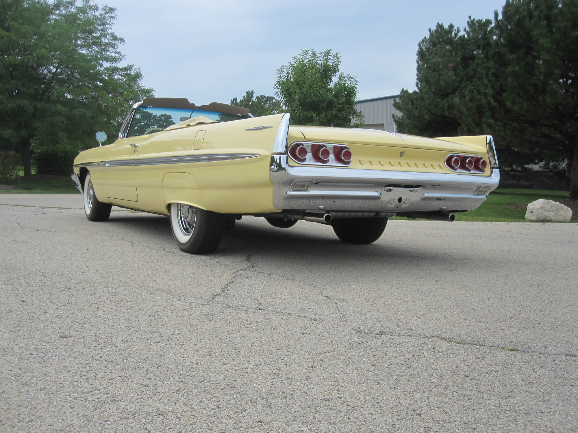 Frank'S Pontiac - hz5vk2s