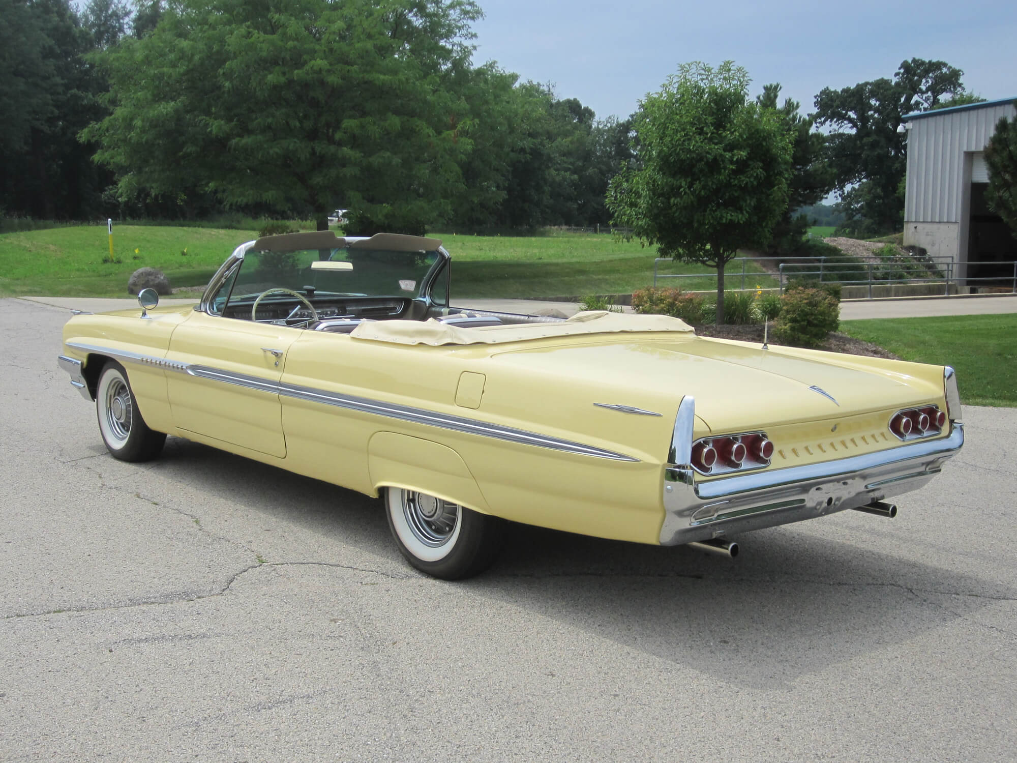 Frank'S Pontiac - xy831i9