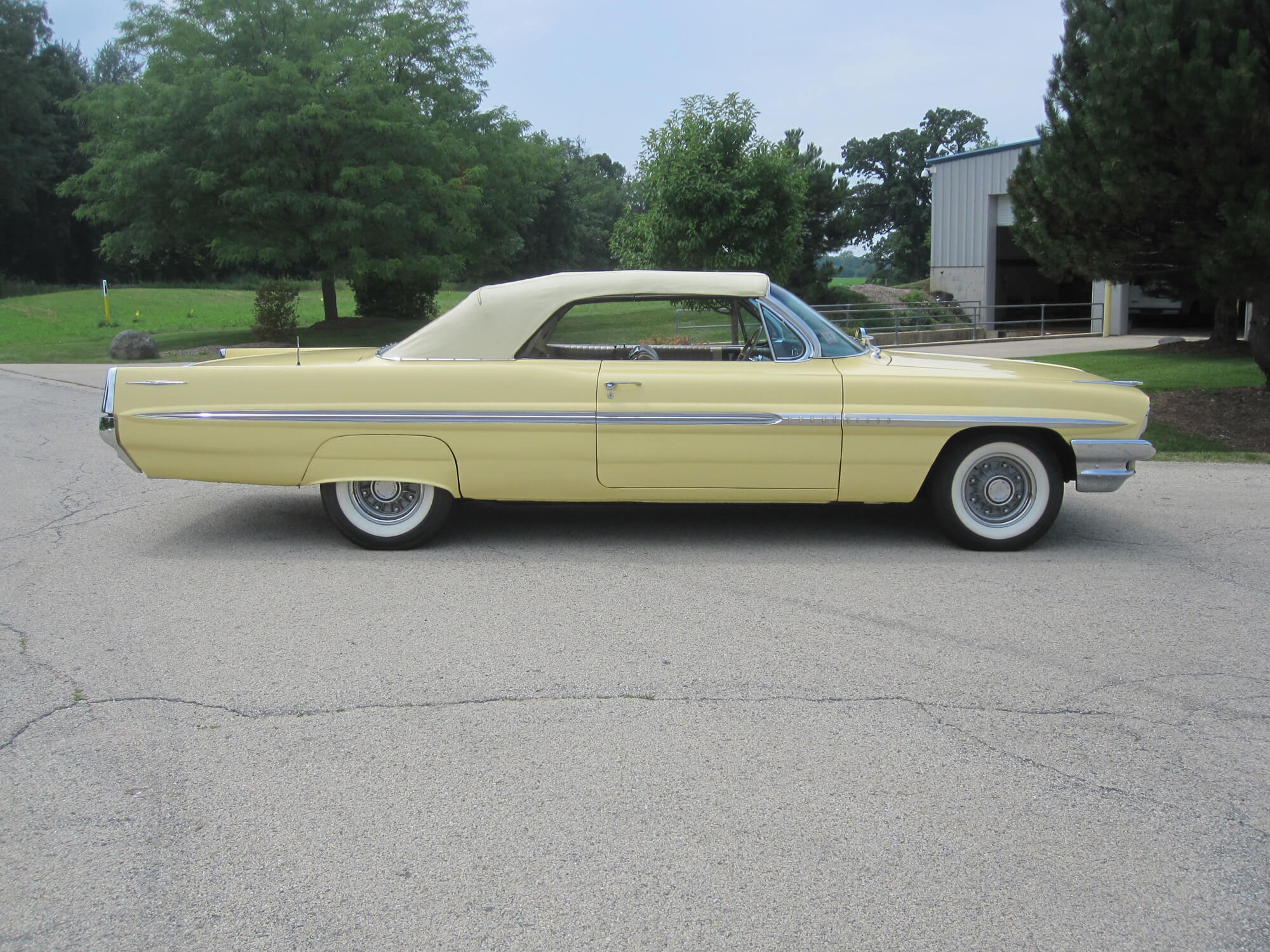 Frank'S Pontiac - 6xe7izy