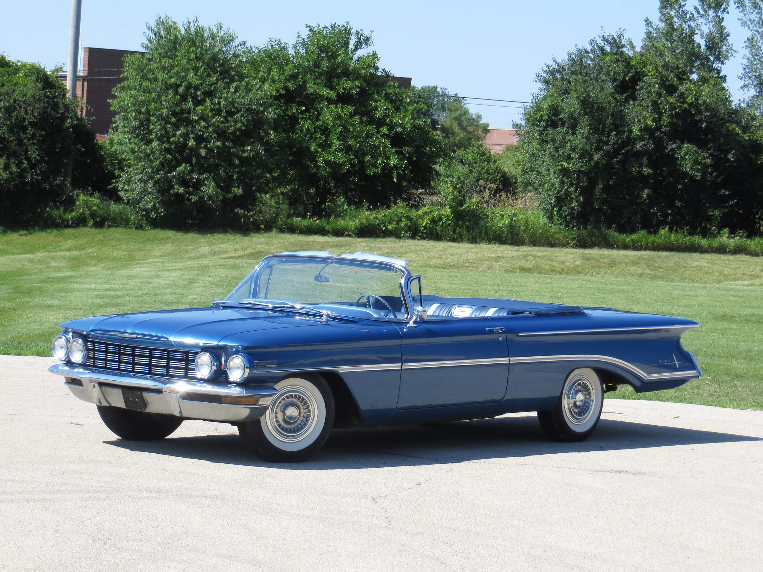 1960 Oldsmobile 98 Gulf Blue Convertible 394cu / 315 hp Frank's